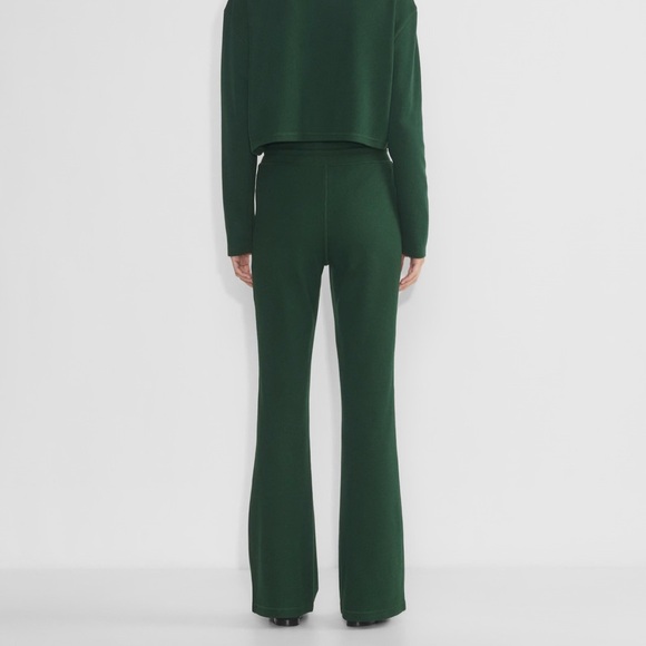 Aritzia Sunday Best Baby Waffle Pant in S, Scarab - Picture 5 of 8